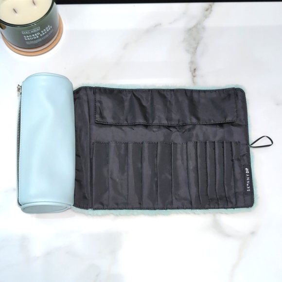 Skinnydip Faux fur Mint Makeup Roll bag - Picture 4 of 5